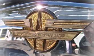 Logo VEB Kraftfahrzeugwerk -aufbauten-anhaenger-verteilerverkehr-nutzfahrzeuge-saxas